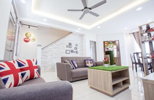 Bukit Indah House | Bukit Indah 8-16 Pax 5Min to Aeon Mall