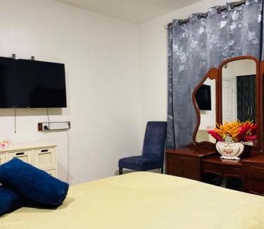 Nadi House | Bula Breeze Lodge