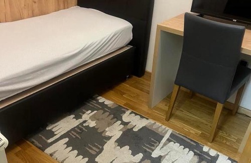Ilidza Apartment | Bulevar parking free