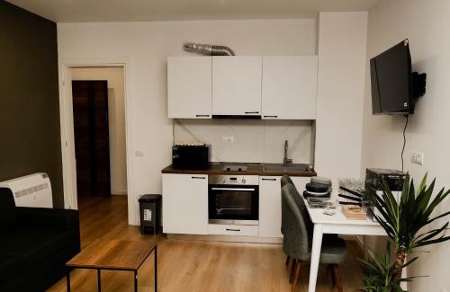 Kamez Apartment | Bulevardi Blu 1