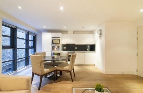 Covent Garden Apartment | Bull Inn Court - Walking distance to Covent Garden Square