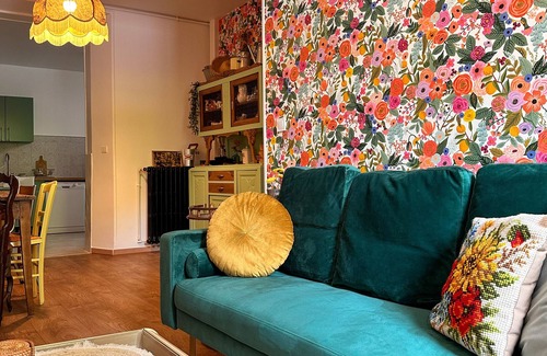 Epernay Apartment | Bulle Appart 1 Epernay city center (new design 2024) View on a green park !