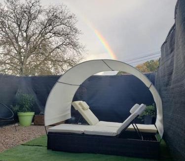 Montrevel-en-Bresse Apartment | Bulles étoilées Appartement avec jacuzzi privé