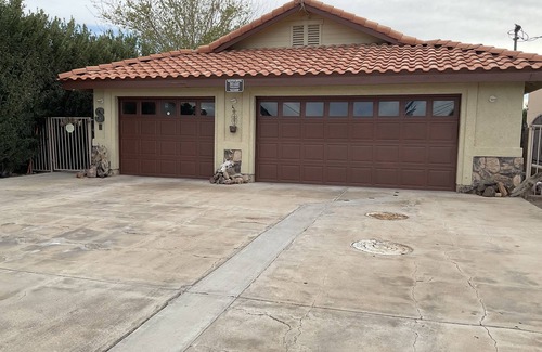 Bullhead City House | Bullhead City Riverfront Rental 4 Bedroom 3 Baths W/Sandy Beach & private dock