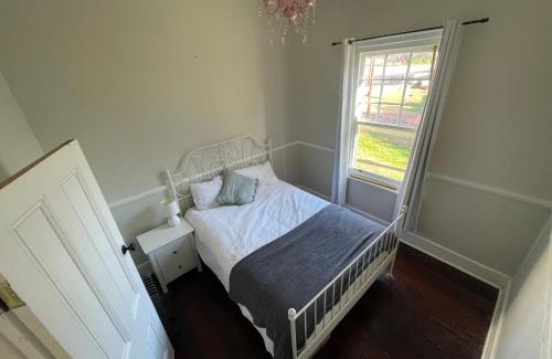 Toodyay House | Bullock and Company Cottage