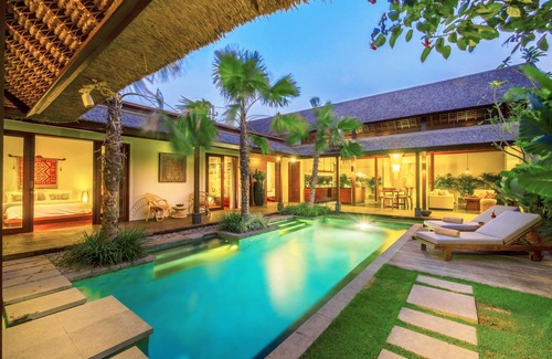 Umalas Villa | Bumbak Park by Nakula