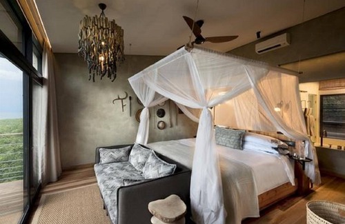 Bumi Hills Hotel | Bumi Hills Safari Lodge