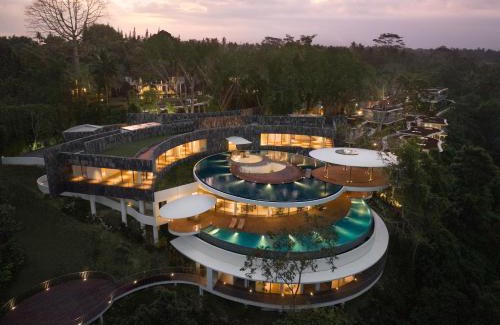 Ubud Villa | Bumi Kinar Skylight