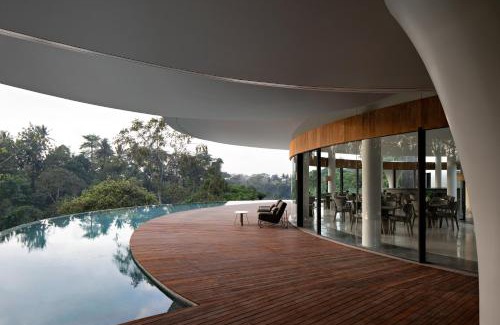 Ubud Villa | Bumi Kinar Skylight