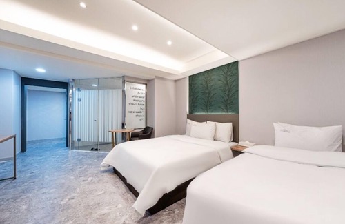 Seohyeon-dong Hotel | Bundang Regency Hotel