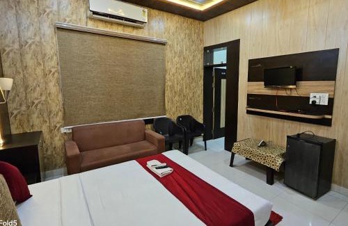 Nivari Hotel | Bundeli Farm Resort & Banquet Orchha