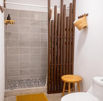 Chisec House | BungaLoose Casa Jaws Oceanfront