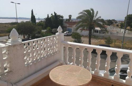 Torrevieja House | Bungalov u Růžové laguny