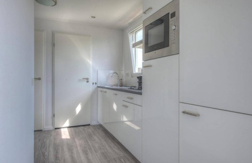 Municipality of Hellevoetsluis House | Bungalow ∙ 2 bedrooms ∙ 4 guests