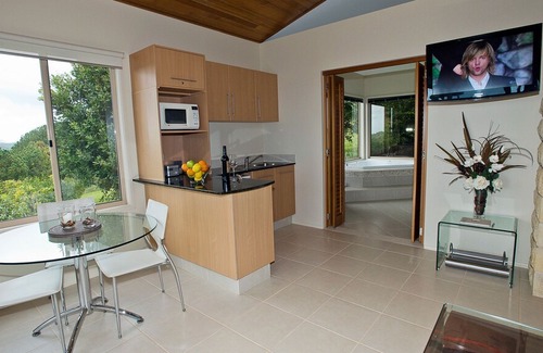 Carool House | Bungalow 6 - located at Gold Coast Hinterland