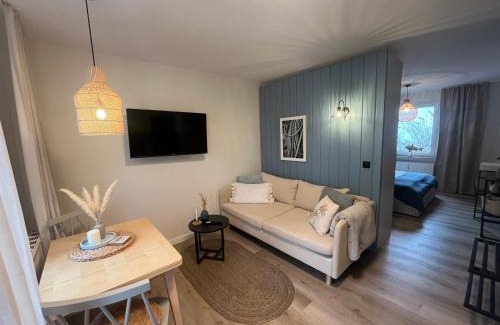 Benz Apartment | Bungalow Blue Sky