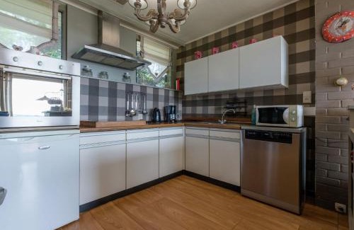 Longfaye House | Bungalow by High Fens Trails