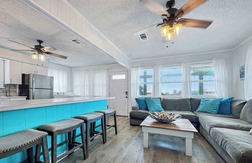 Fort Morgan Pines House | Bungalow by the Beach $400 FREE ACTIVITIES!
