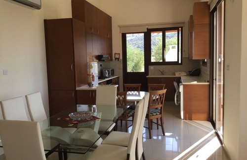 Pegeia House | Bungalow, Coral bay, Paphos, see view, en-suite, 3 bedroom, disabled friendly