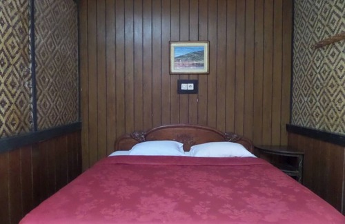 Ngadisari Bed & Breakfast | Bungalow Double at Lava Lodge