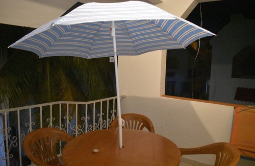 Flic-en-Flac House | Bungalow - Feet in the water