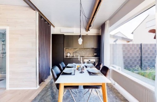 Speyer House | Bungalow for 2, parking, kitchen, terrace