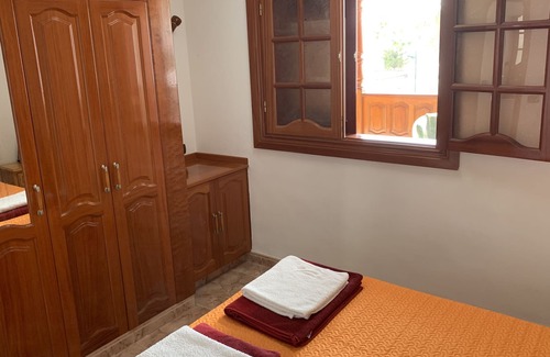 Playa del Aguila House | Bungalow in 2 Ebenen, Meerblick, Garten, Schwimmbad und Direkter Strandzugang!