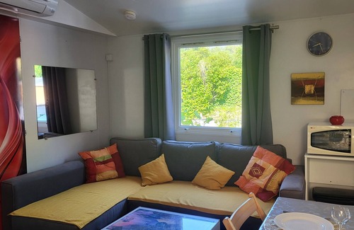 La Crau House | Bungalow in a residential leisure park 15 minutes from the beach