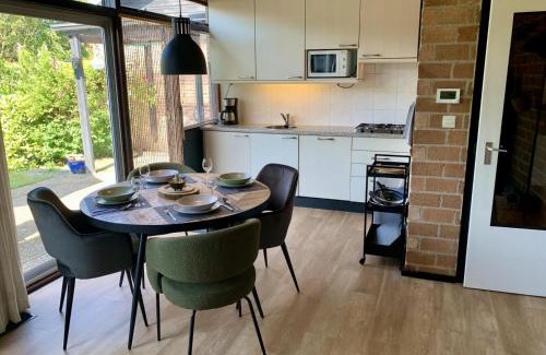 Sint Maartenszee House | Bungalow in dune area of Sint Maartenszee