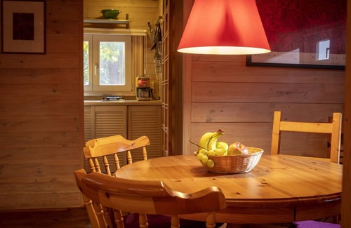 Lille House | Bungalow in Gierle with Green Surroundings