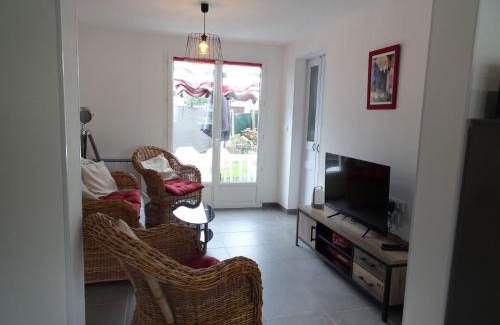 Gouville-sur-Mer House | Bungalow in Gouville-sur-Mer near Beach