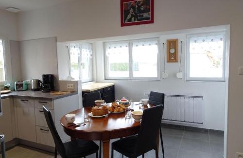 Gouville-sur-Mer House | Bungalow in Gouville-sur-Mer near Beach