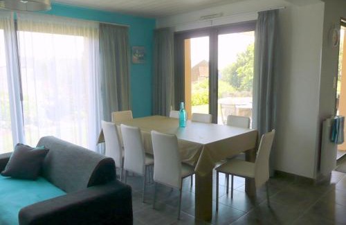 Telgruc-sur-Mer House | Bungalow in Telgrus sur mer near Sandy Beach