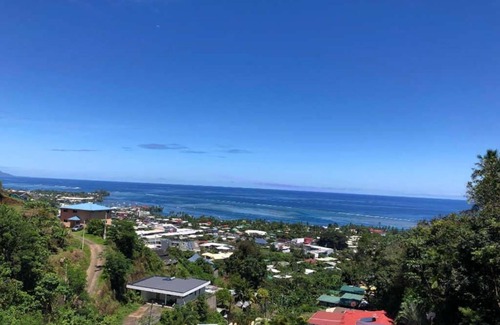 Arue House | Bungalow Kahaia with Panoramic Ocean View - Bounty Lodge Tahiti