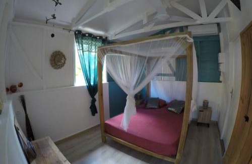 Bouillante House | Bungalow Mabouya avec piscine