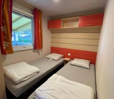 Boofzheim House | Bungalow N52 - 6 personnes au calme - Camping Le Ried Boofzheim