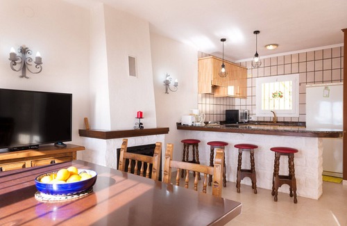 Cumbre del Sol Ski Chalet | Bungalow Ojeda - PlusHolidays