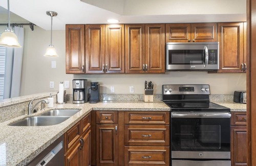 Table Rock Condo | Bungalow on the Bluffs | Resort Amenities