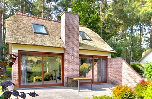 Rekem House | Bungalow Rich