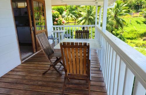 Teahupoo Ski Chalet | Bungalow Tiare