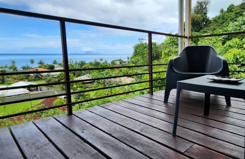 Teahupoo Ski Chalet | Bungalow TIpanier