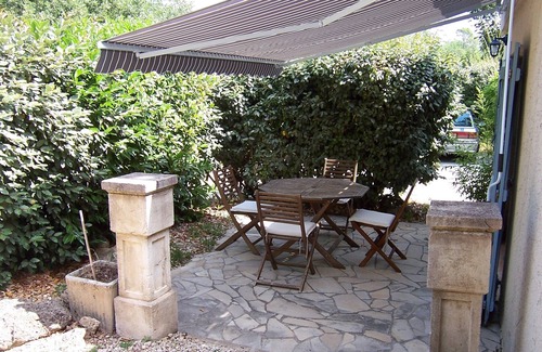 Saint-Paul-en-Foret House | Bungalow with shared pool - "Almond"