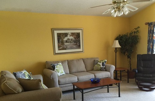Orlando House | Bungalow with every need in quiet area