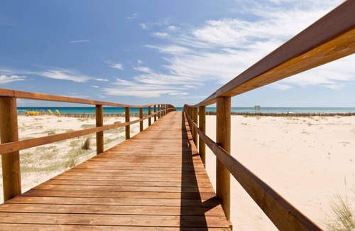 Los Arenales del Sol House | Bungalow with swimming pool, tennis court and beach