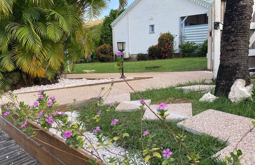 Sainte-Anne House | Bungalow with terrace and garden near white sandy beach Sainte-Anne