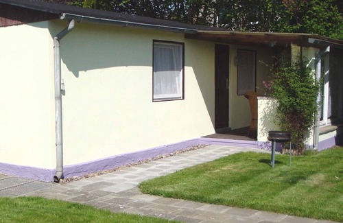 Karlsburg House | Bungalow with terrace and barbecue