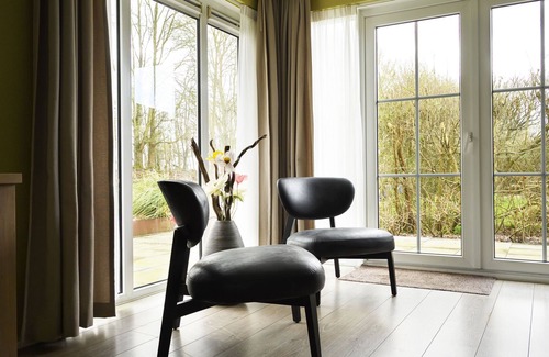 Eernewoude House | Bungalowpark It Wiid by Interhome