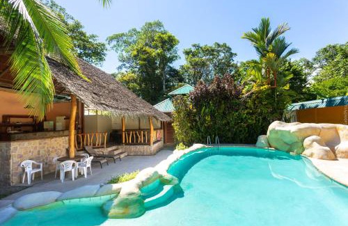 Puerto Viejo de Talamanca Hotel | Bungalows Calalú
