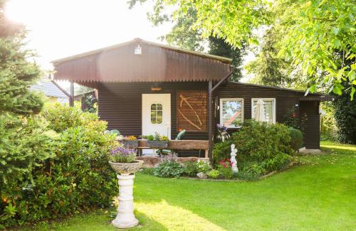 Trassenheide Apartment | Bungalows Lievert mit Terrasse und Grillmöglichkeit