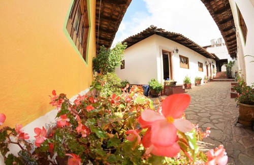 Atemajac de Brizuela Hotel | Bungalows Posada el Mesón